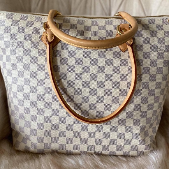 Louis Vuitton Saleya GM - Picture 9 of 11
